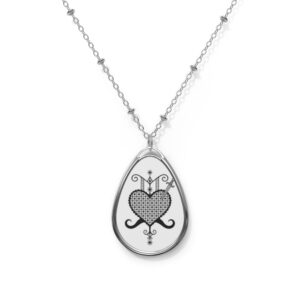 Heart Design Oval Necklace - Elegant Gift for Loved Ones