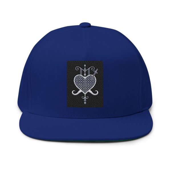 Embroidered Heart Flat Bill Cap - Stylish & Unique - Image 5